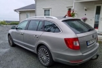 auto thumbnail #3 - Skoda Superb